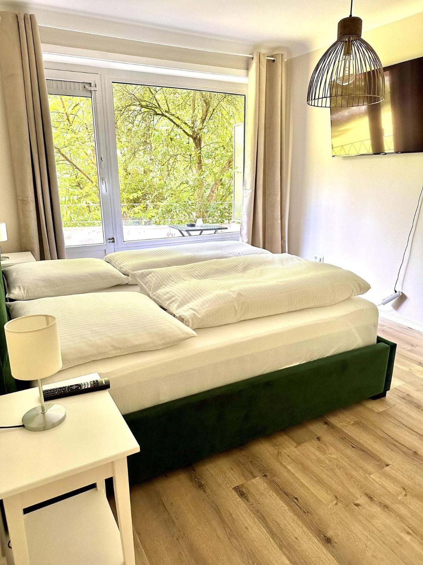 Mundsburger Damm 30 In Hamburg Villa Buitenkant foto